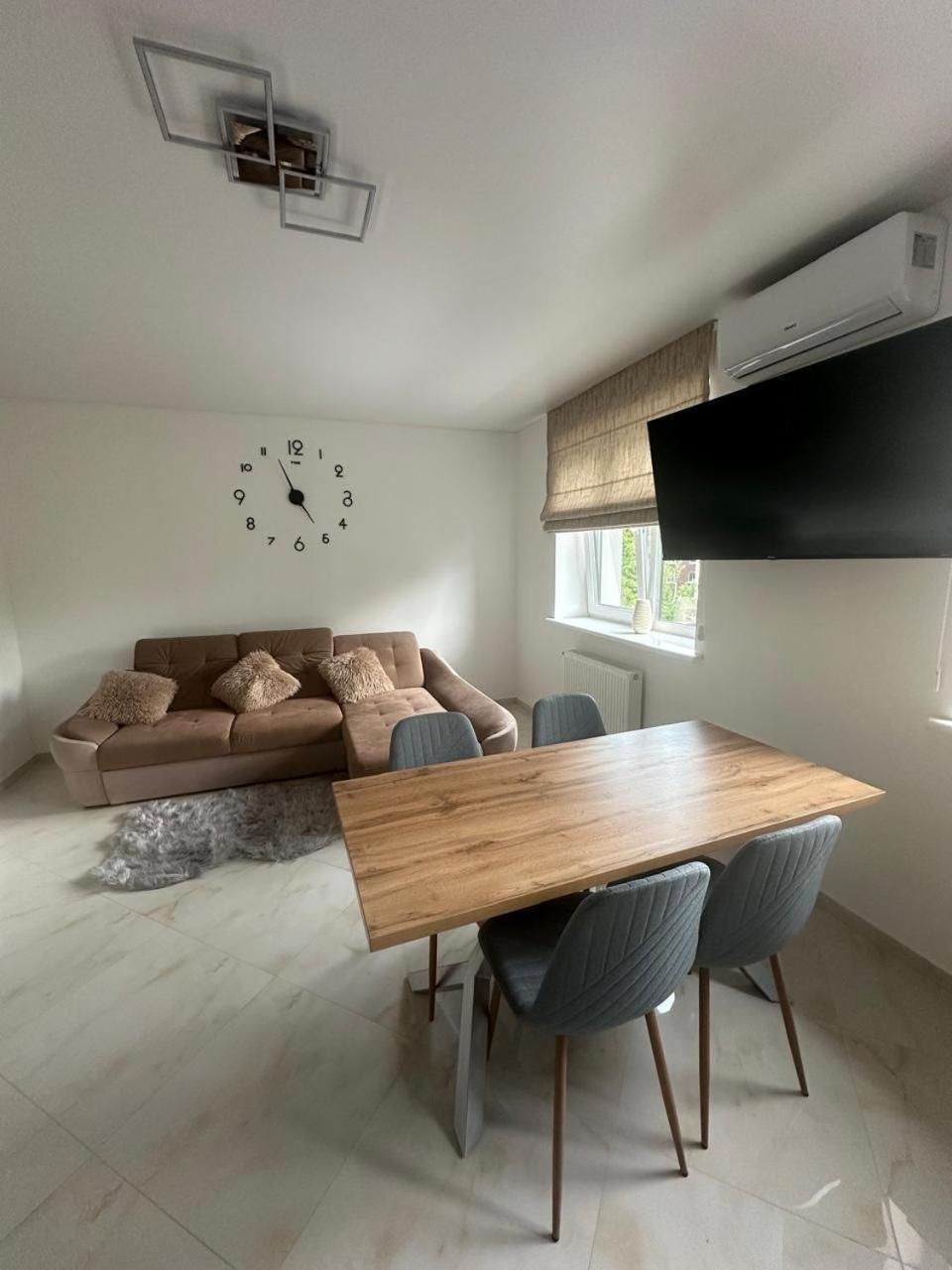 Apartplus Truskavets - Затишні Апартаменти Ngoại thất bức ảnh